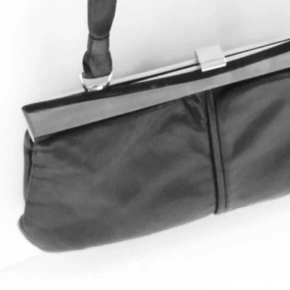 Unique Vintage Black Leather Satchel/Shoulder Frame Bag wth Chic Sleek Features - Picture 4 of 15